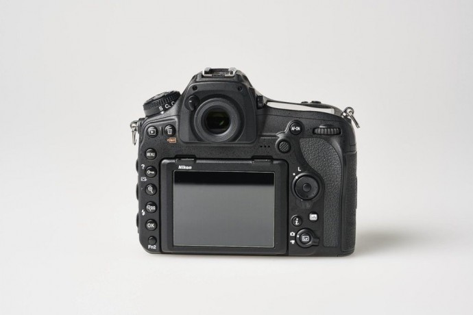 appareil-photo-nikon-d850-dans-son-emballage-dorigine-big-1