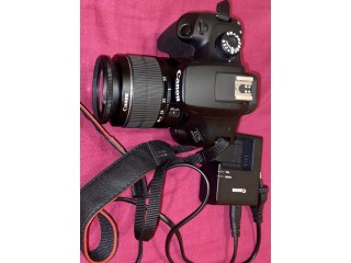 Appareil photo Canon EOS 4000D