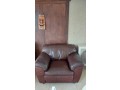 fauteuil-simili-marron-chocolat-confortable-a-vendre-small-0