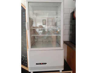 A VENDRE : vitrine réfrigérée présentoir à pâtisseries